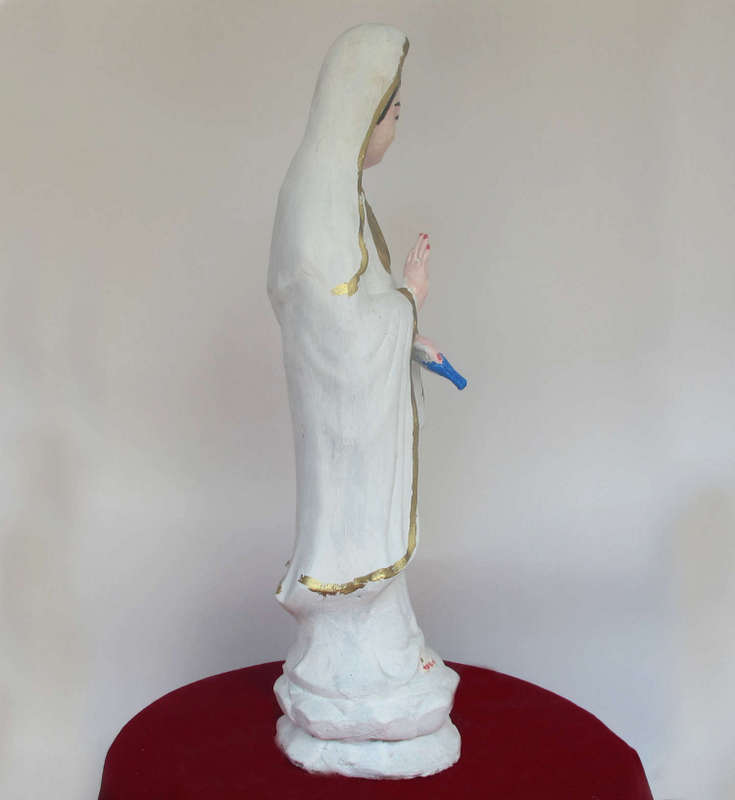 Tượng Phật Bà Quan Âm, làm bằng thạch cao